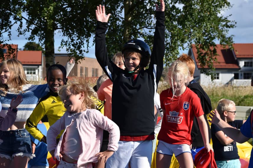 Meny Aktivitetsuke ( født 2014 - 2019) cover