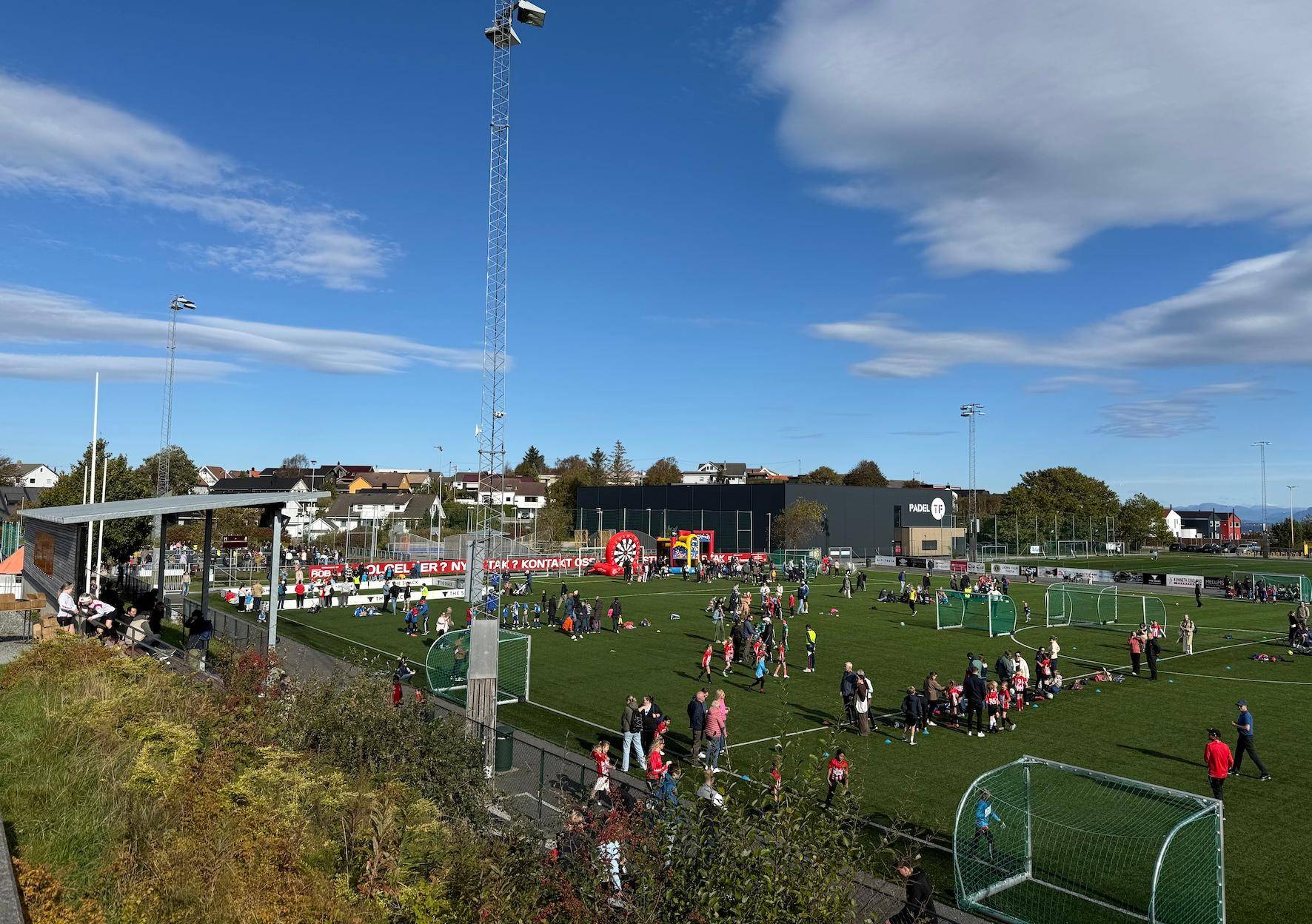 TINE Fotballskole 21-23. august 2026 cover