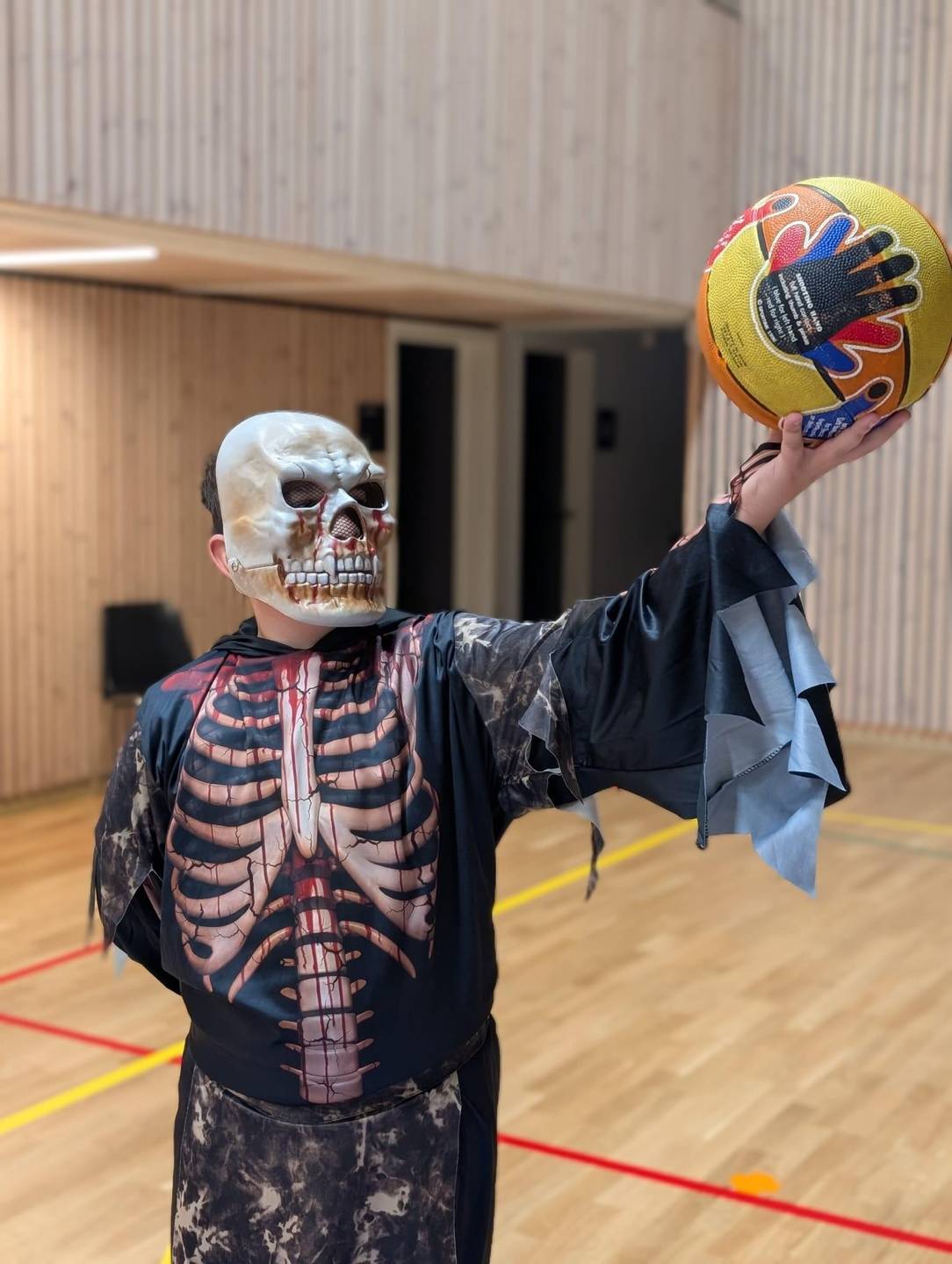 Gratis Halloween-basket fredag 30. oktober! cover