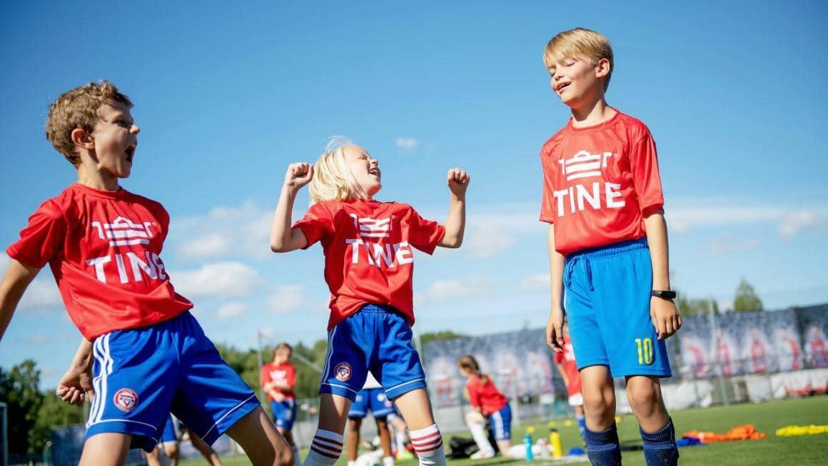 Tine Fotballskole cover