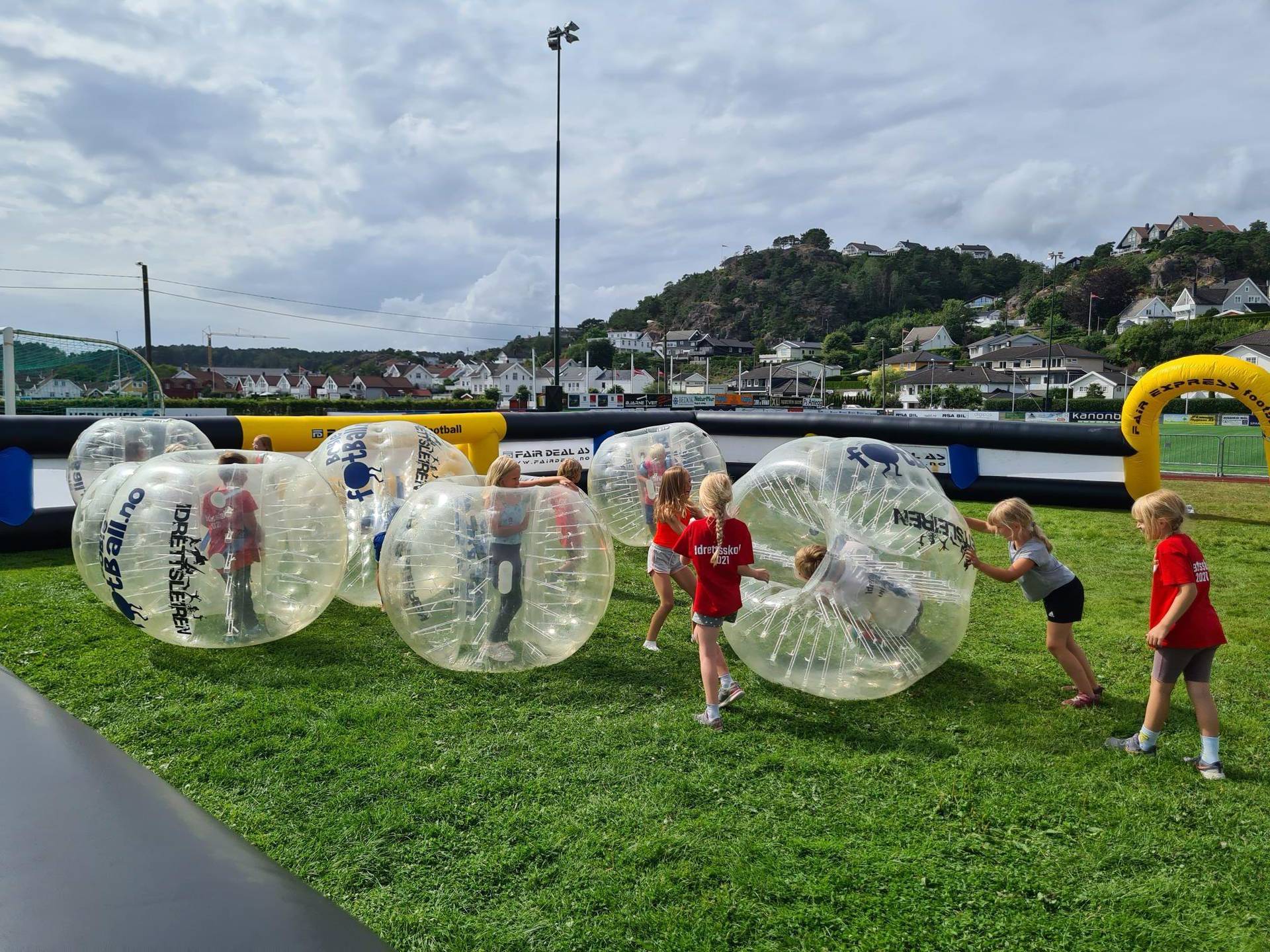 Sommerskole i uke 33 hos IL Express cover