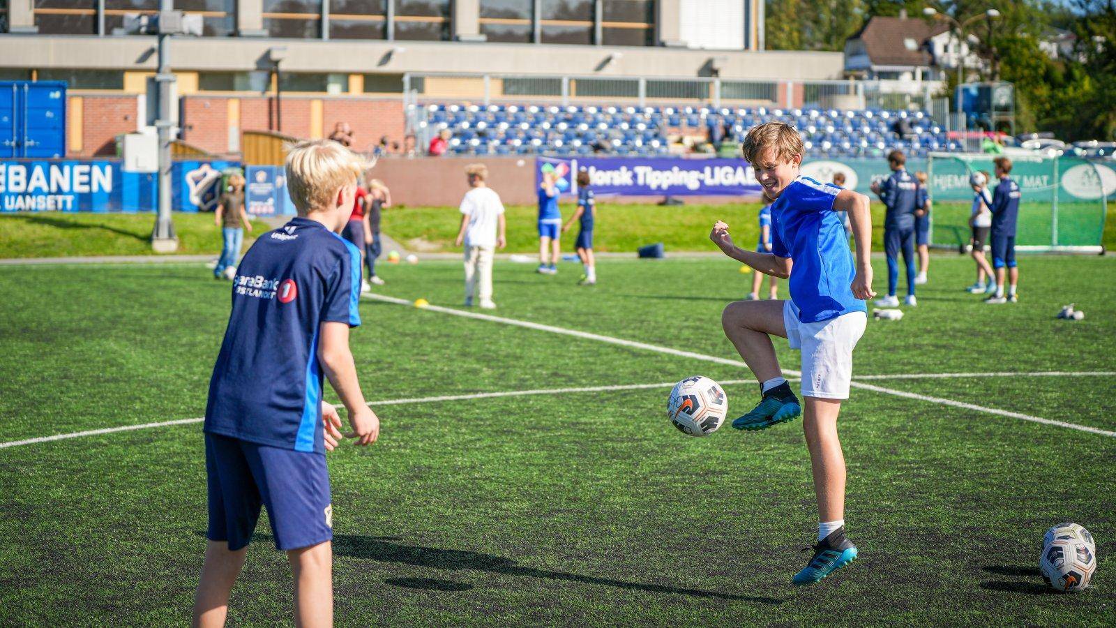 Fotballskole Uke 26 og 33 cover