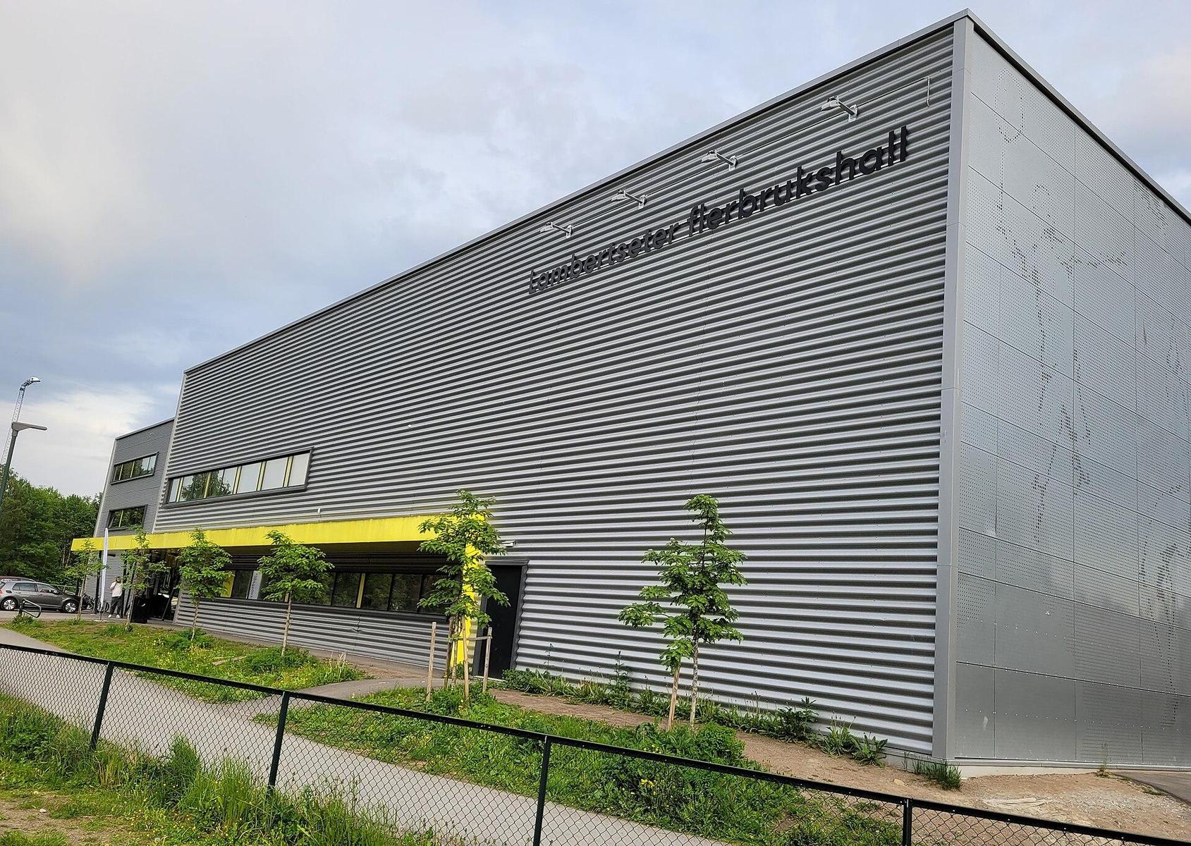Lambertseter IF cover