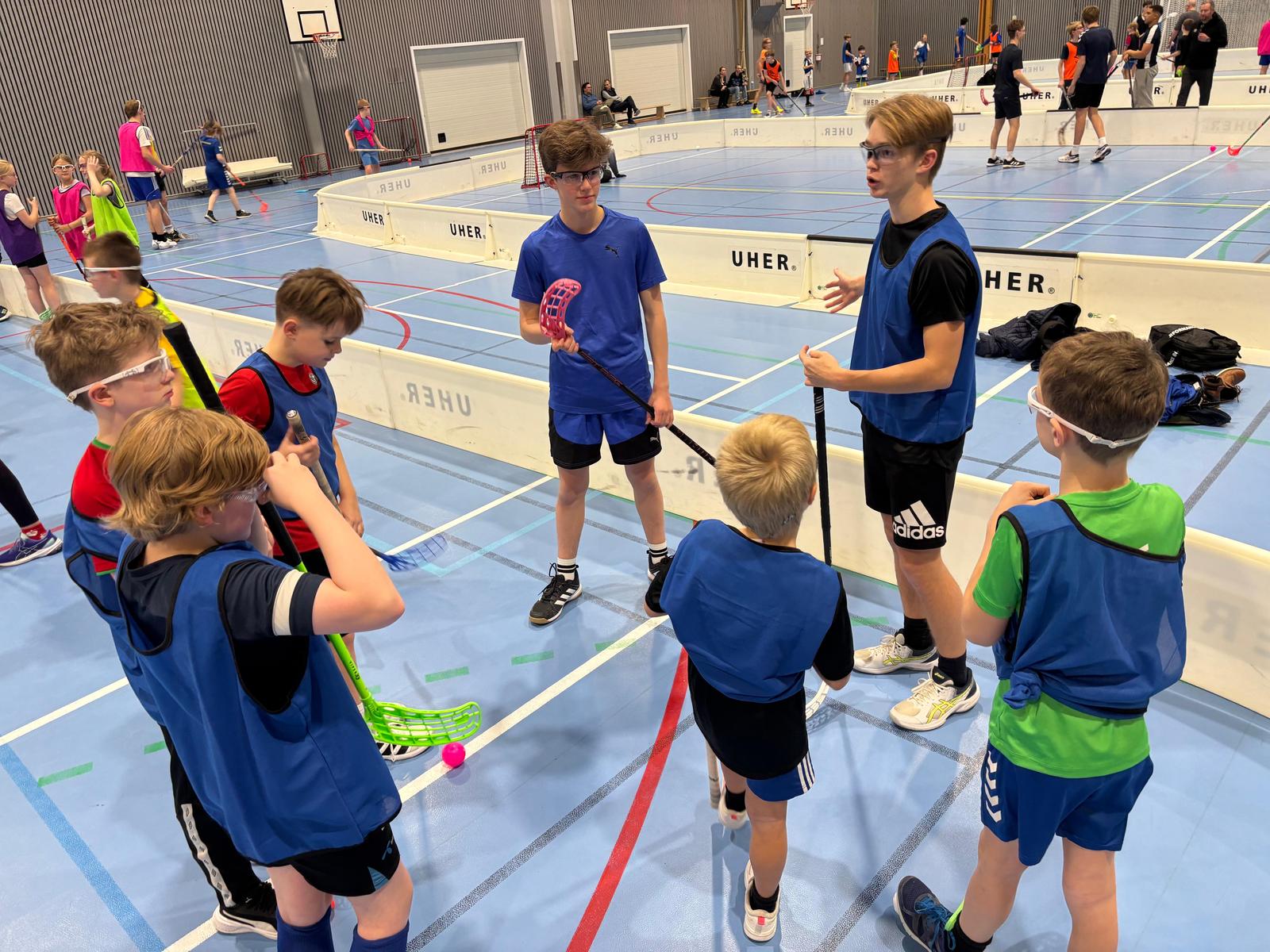 Sommercamp uke 33 - Innebandy cover