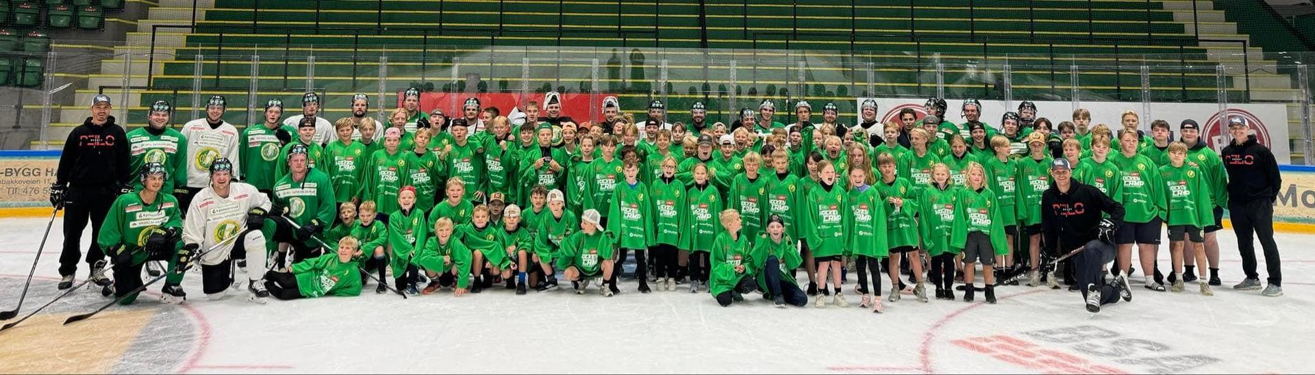 Uke 32: Hockeycamp med PELO! 🏒 (Eksterne spillere) cover
