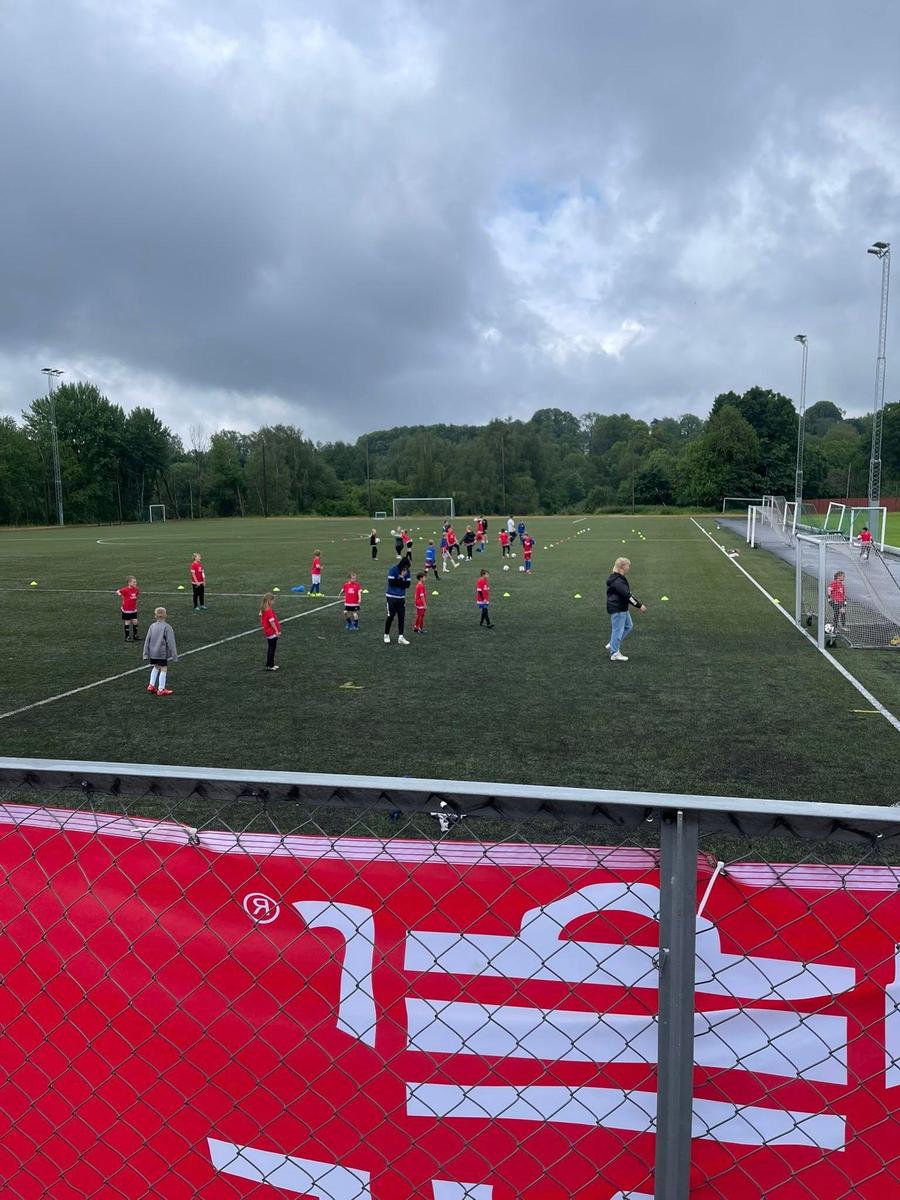 Påmelding TINE fotballskole 2026 cover