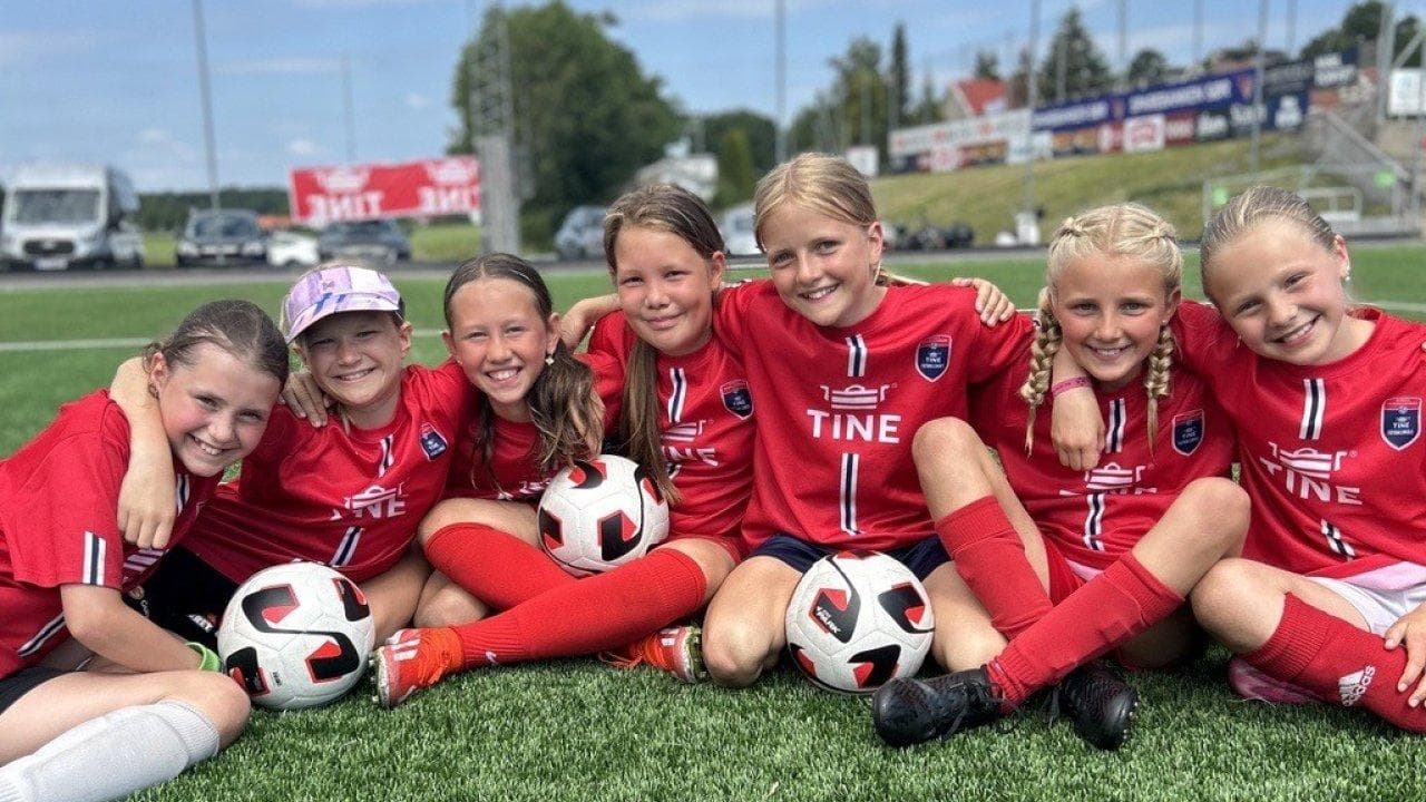 Tine fotballskole 2026 cover