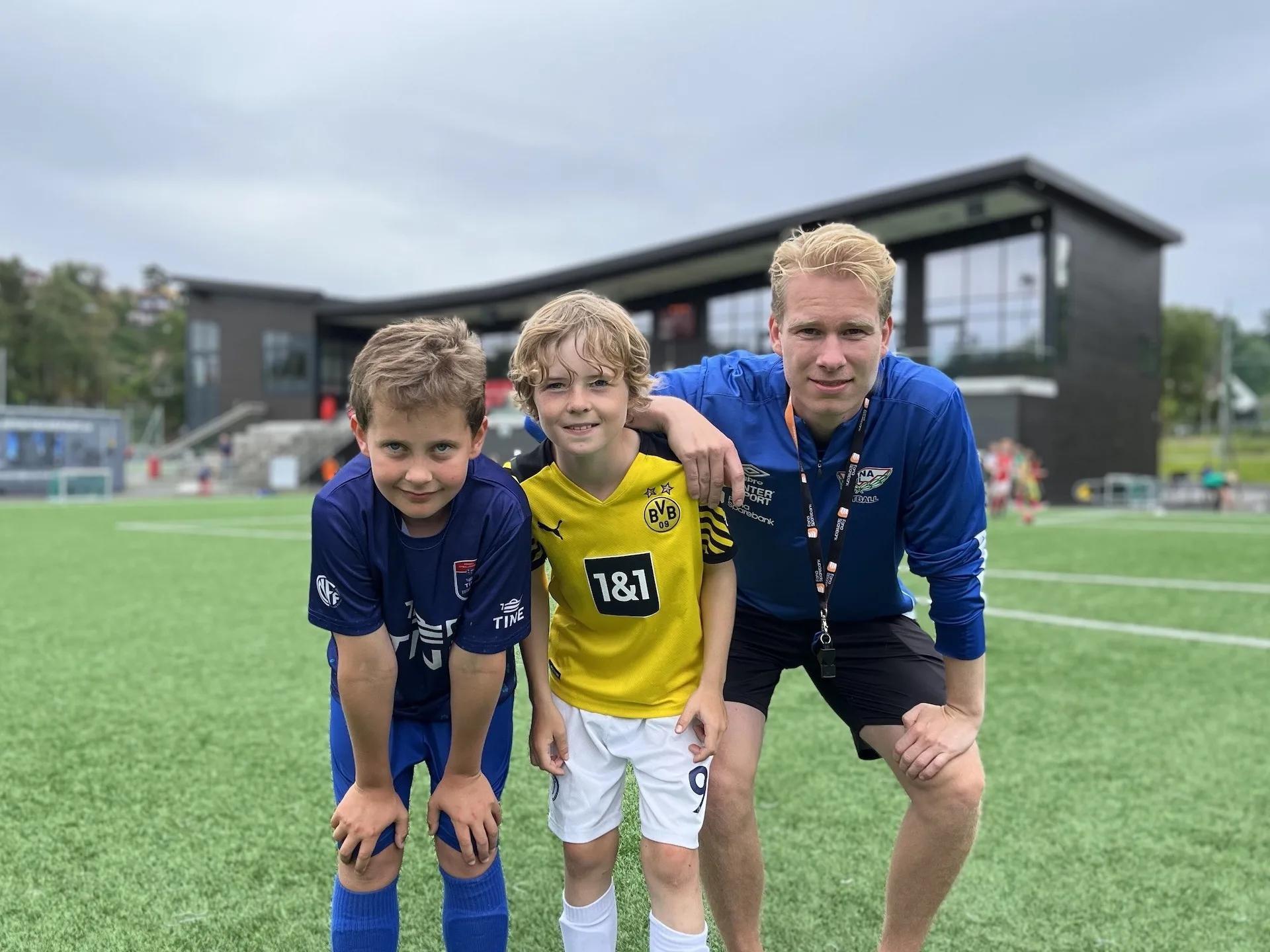 Påskeferiefotball cover