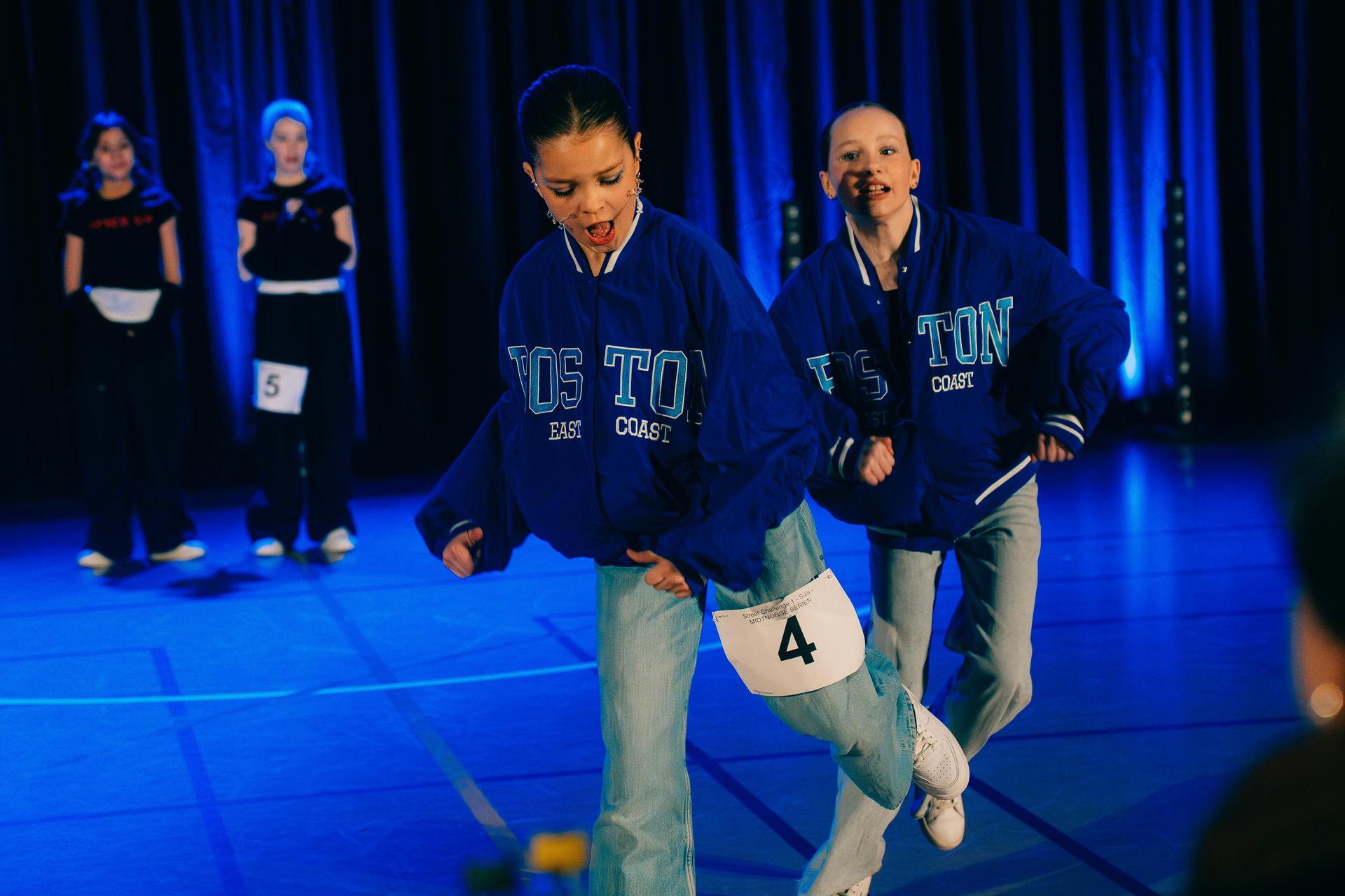 MOLDE DANSEKLUBB cover